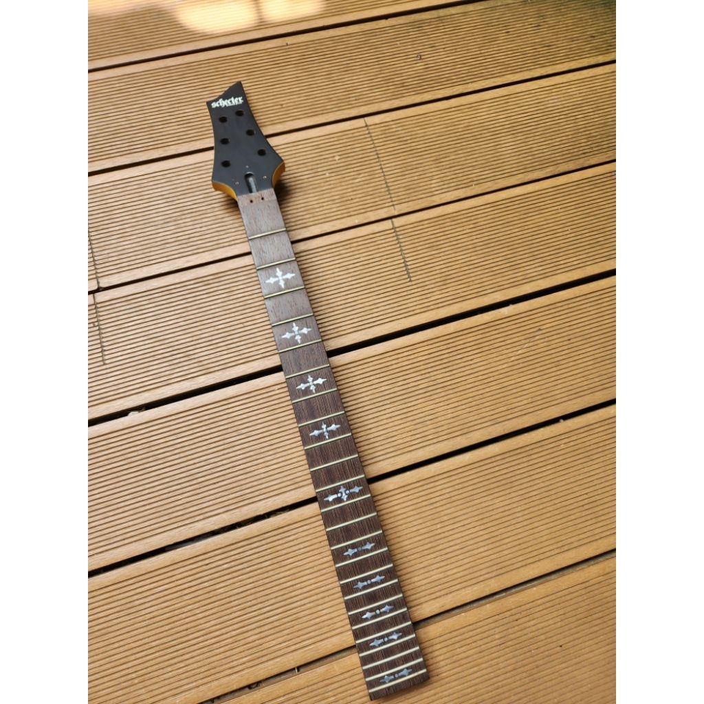 Neck Gitar Schecter Demon