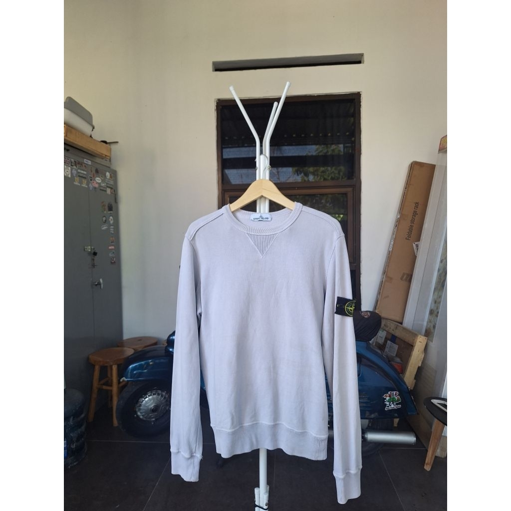 Jaket Crewneck StoneIsland Dewasa White