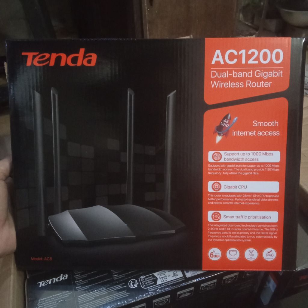 Tenda AC8 AC1200 Dual-Band Gigabit Wireless