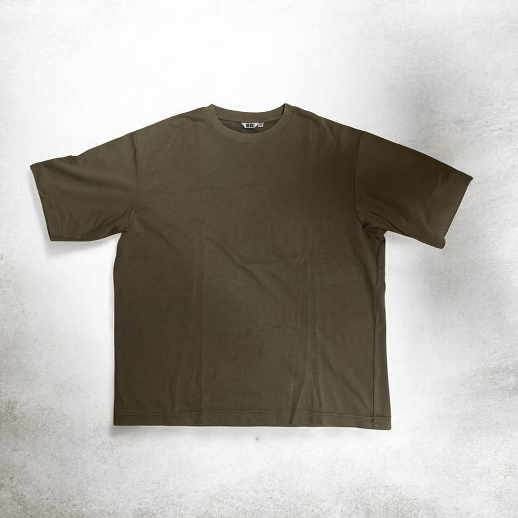 Kaos Oversize Uniqlo U Airism