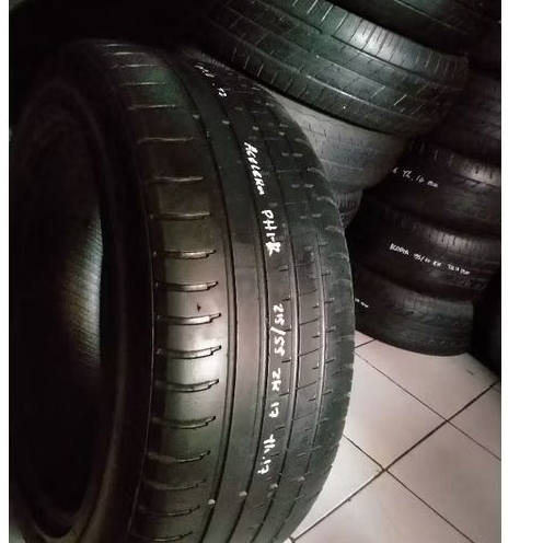 ban mobil merek acelera phi-R 215/55 r17 kondisi baik