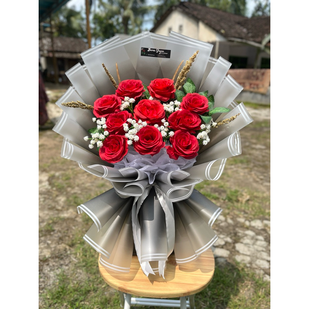 buket artificial mawar merah buket banyuwangi murah
