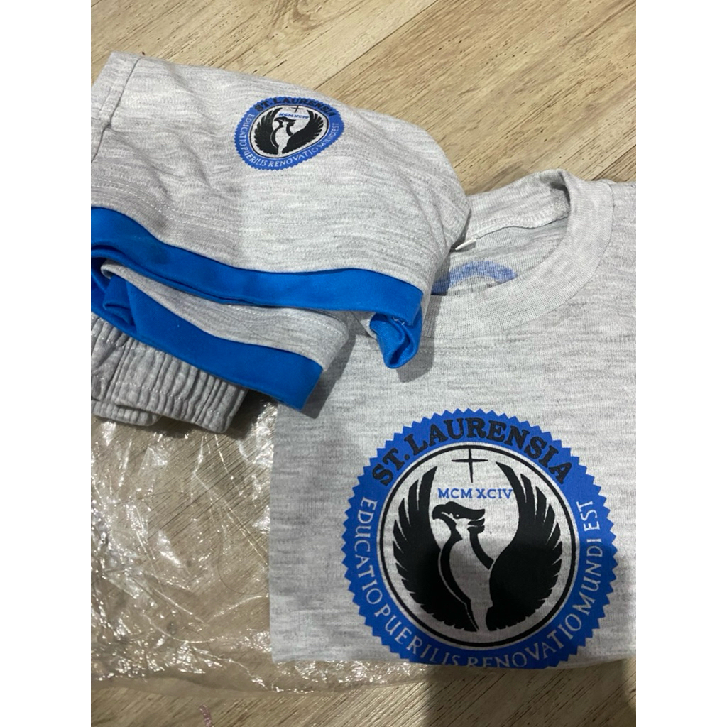 NEW Seragam Olahraga Sekolah Santa LAURENSIA