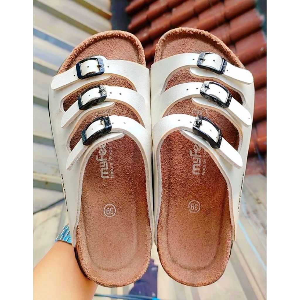 MyFeet F3 Metallic & Shining/Size 39/Ori 100%/Sandal Preloved/Second