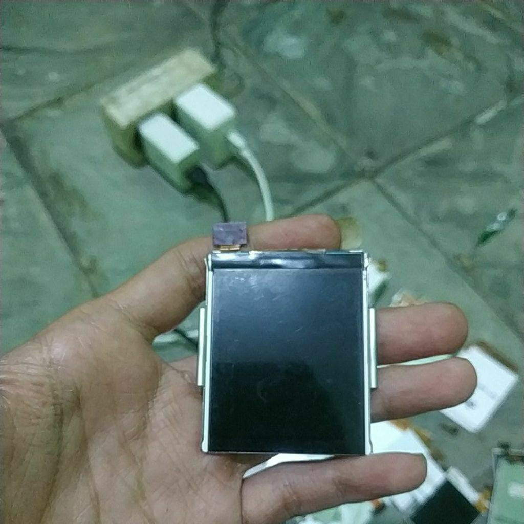 LCD BEKAS NOKIA 6680 BUKAN ORI