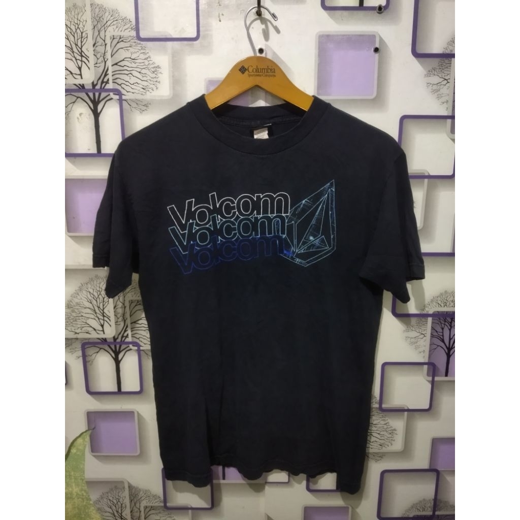 kaos volcom y2k logo
