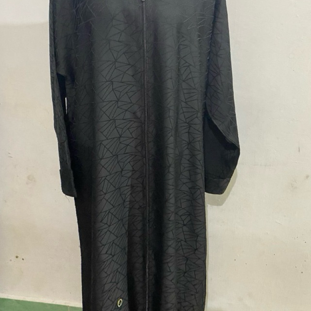preloved abaya Saudi