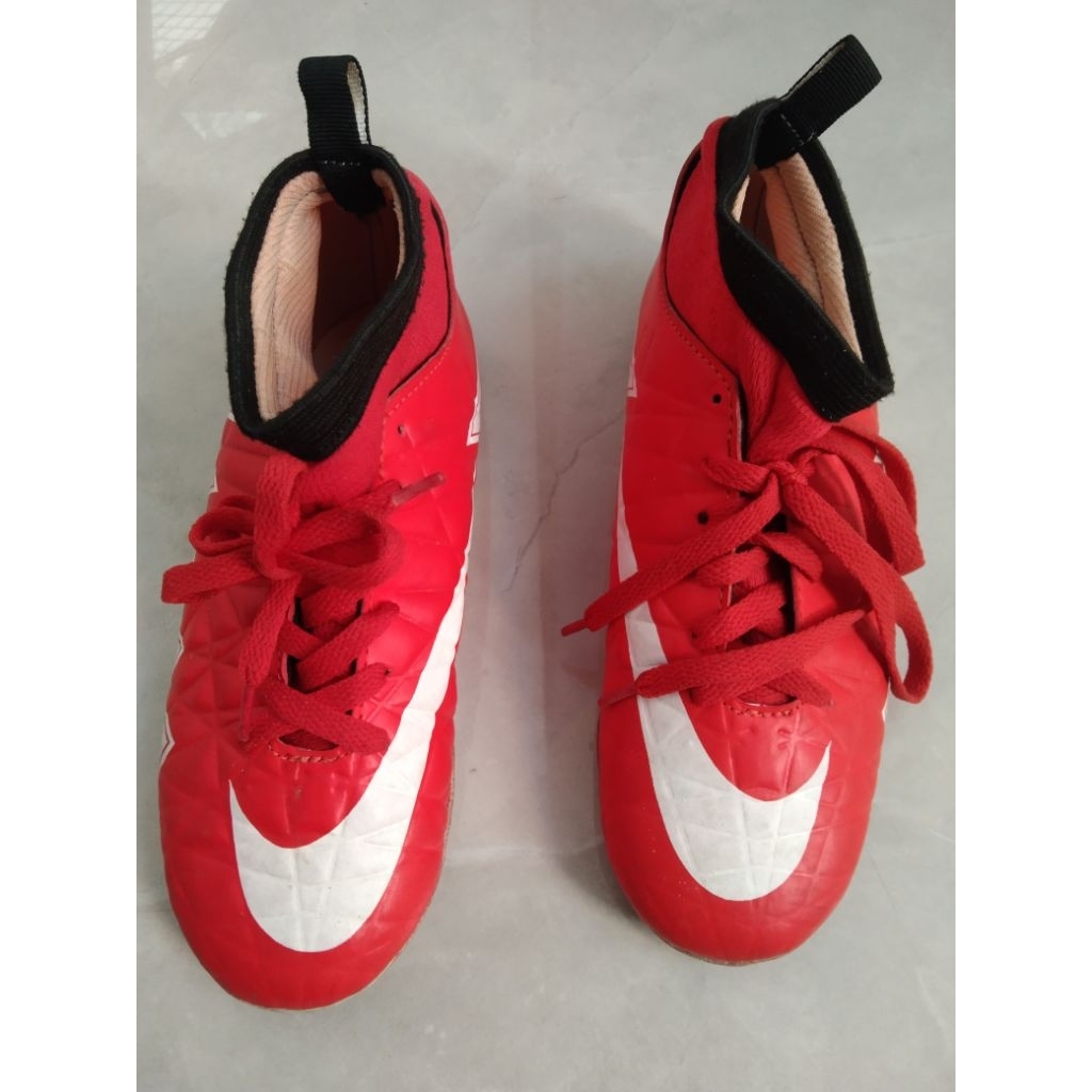 SALESepatu futsal Anak  Merah Preloved