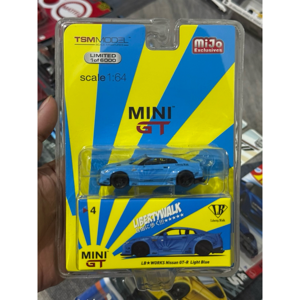 MINI GT 004 | Nissan R35 LB* WORKS Nissan GT-R Light Blue Blister