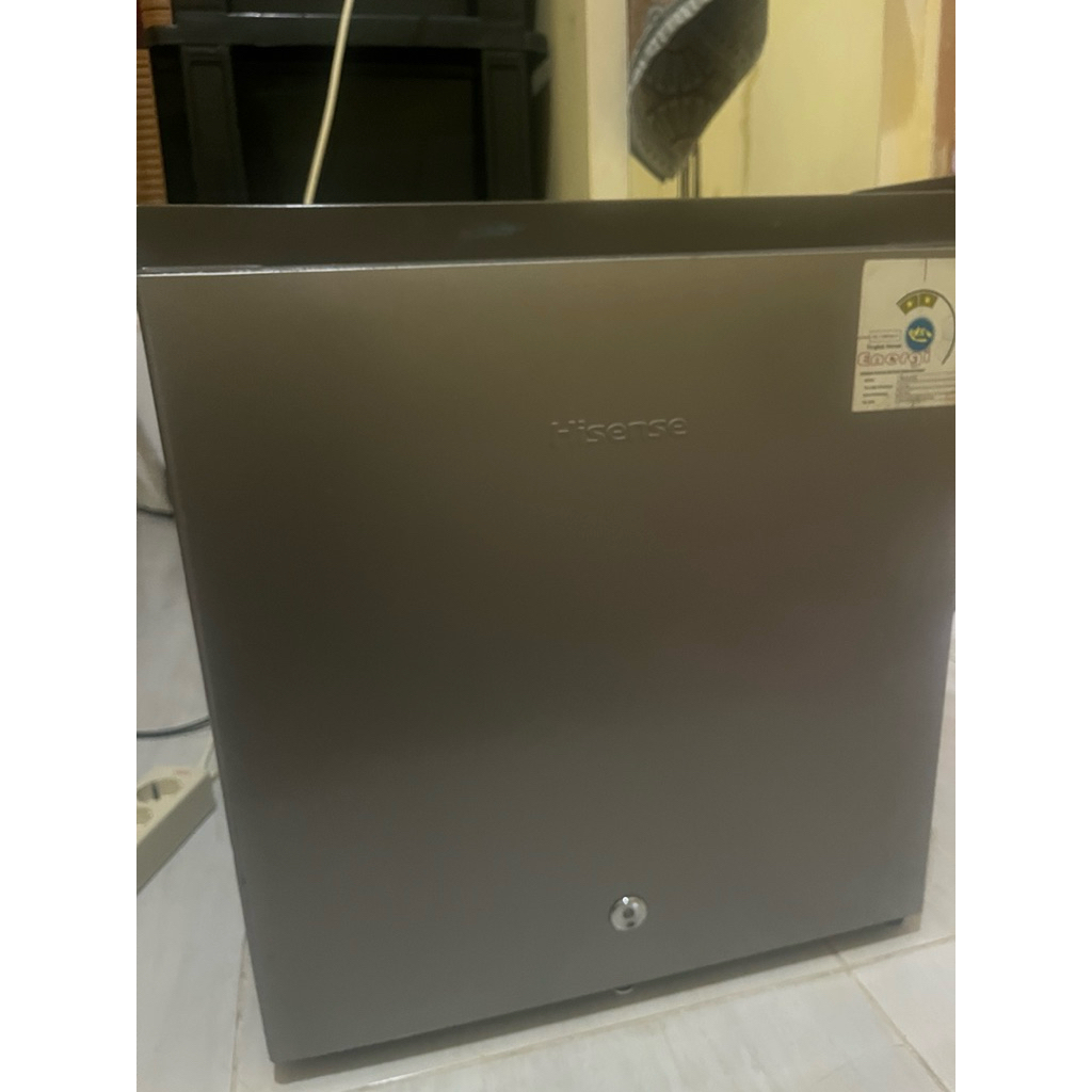 kulkas mini hisense 80 watt