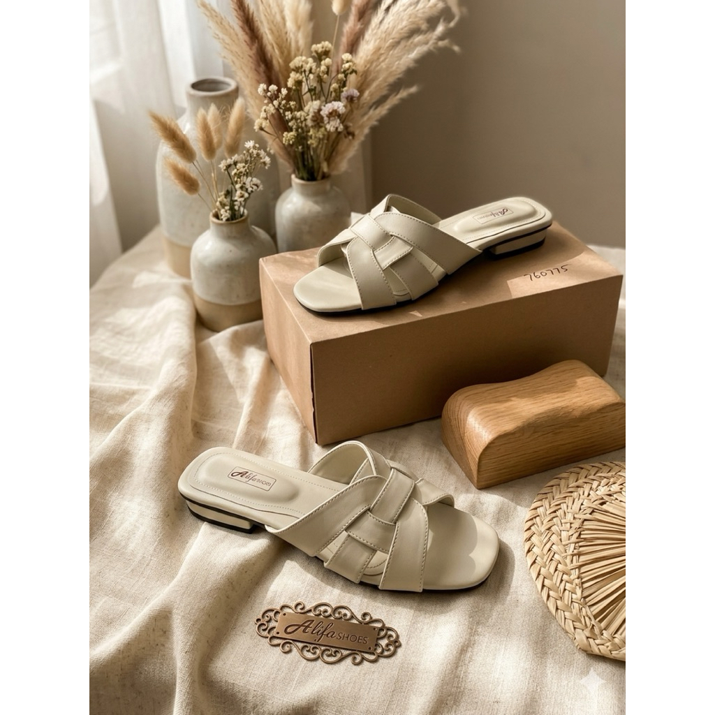 sandal flat/ sandal mules/ mules wanita/ kode 020