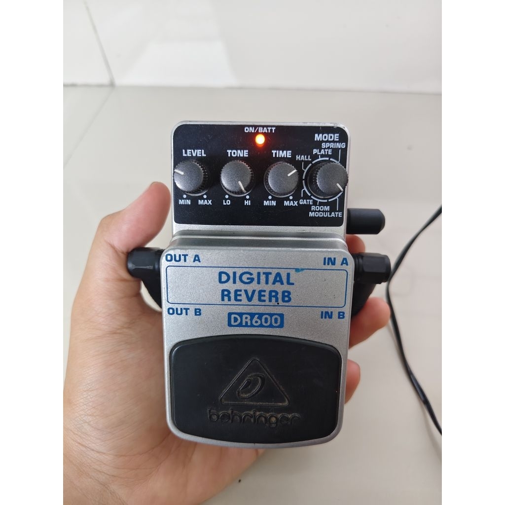 Behringer Digital Reverb DR600 Efek Gitar Bekas Second Preloved