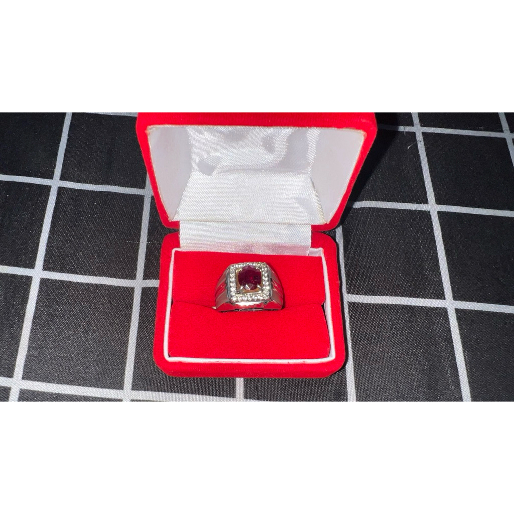 Batu Ruby NO HEAT MADAGASKAR
