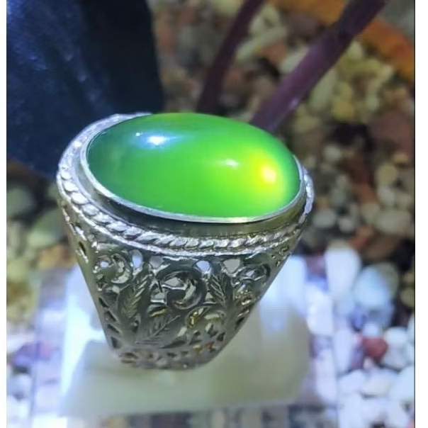 GIOK ACEH/ SERVENTINE/ KRISTAL