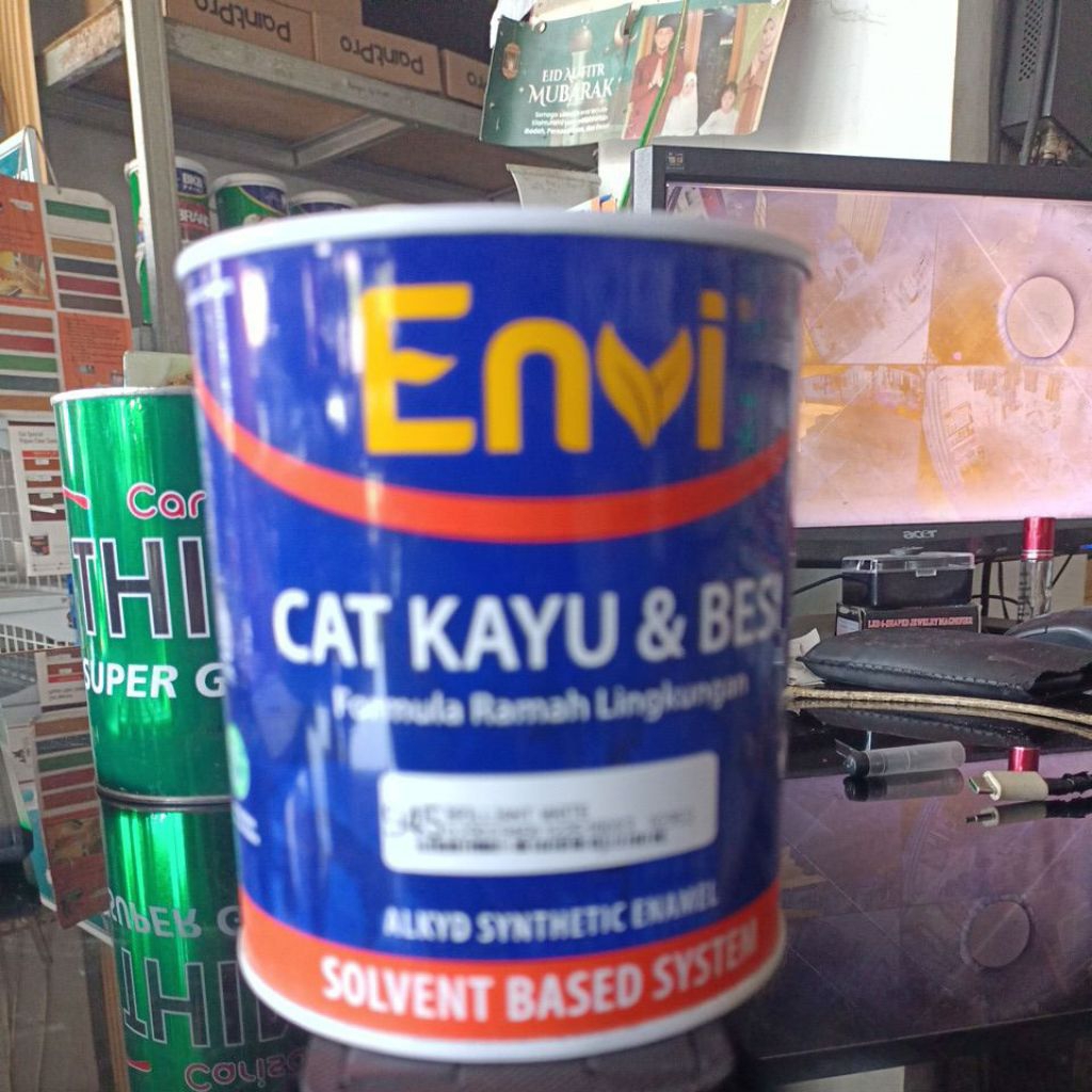 cat kayu besi envi