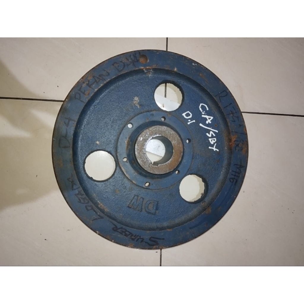 Flywheel roda gila roda gendeng mesin diesel R175 R180