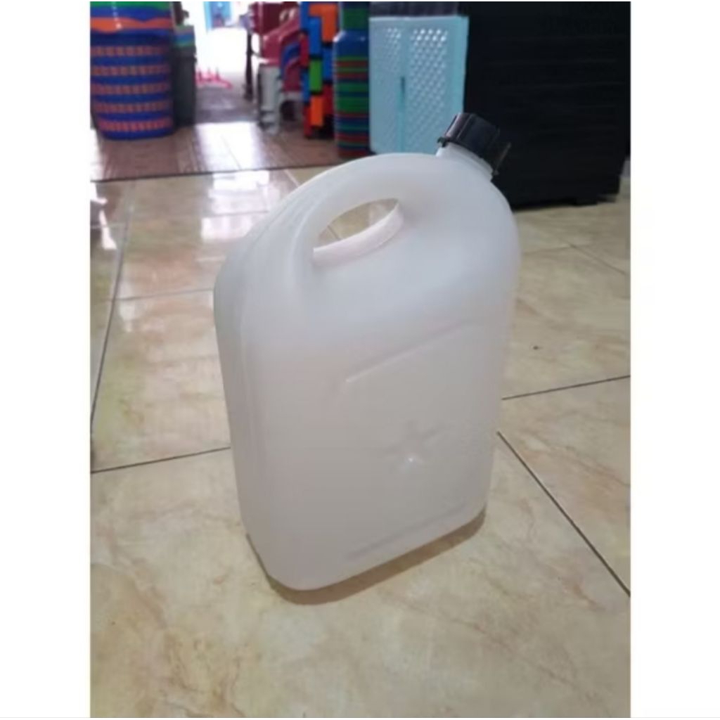 Jerigen air/Jerigen minyak baru