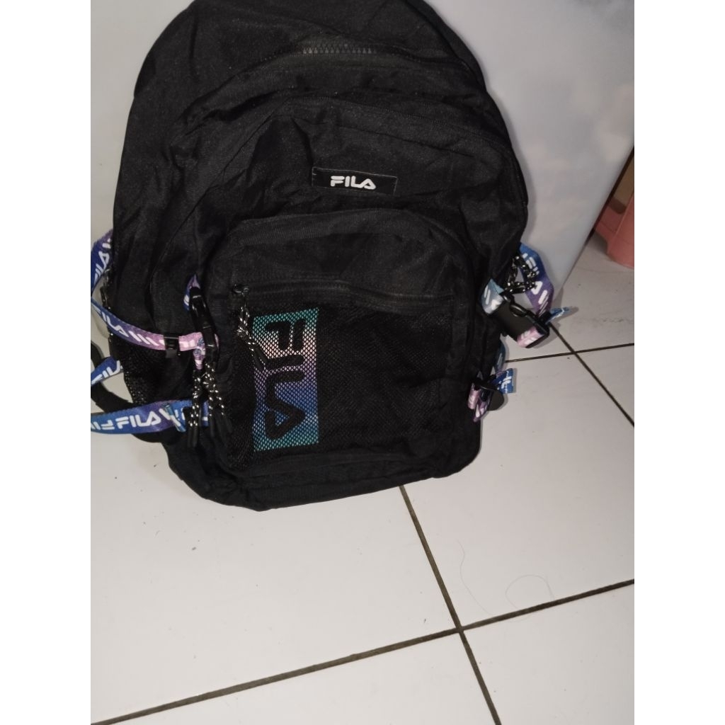 Preloved Ransel Filla Nilon Poliester Tahan Air