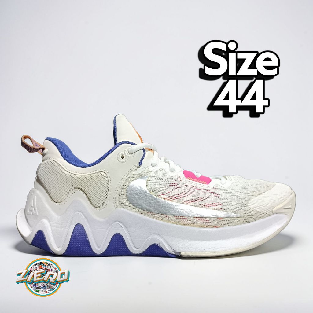 sepatu basket giannis zoom freak