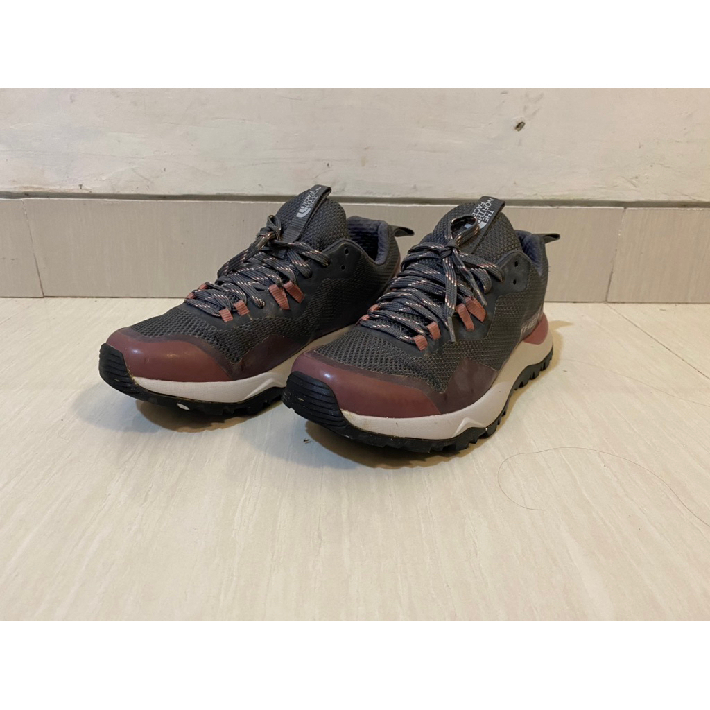 sepatu trail hiking running the north face women shoes