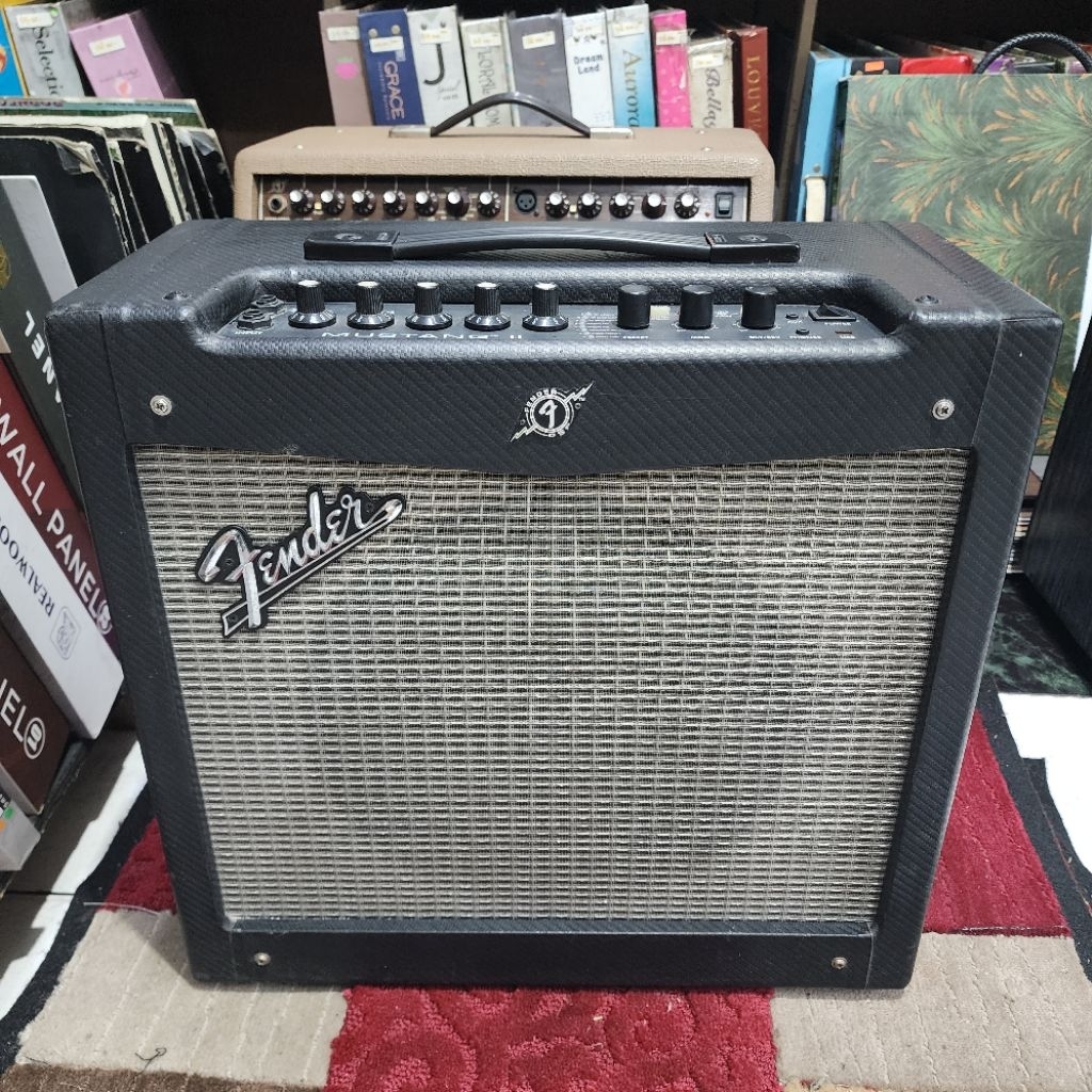 Ampli Fender Mustang 2 Second Bekas