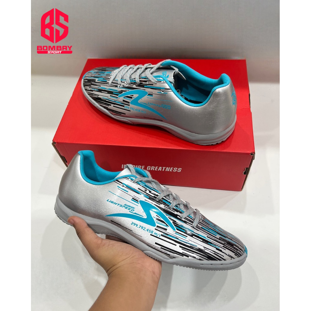 Sepatu Futsal Lightspeed reborn