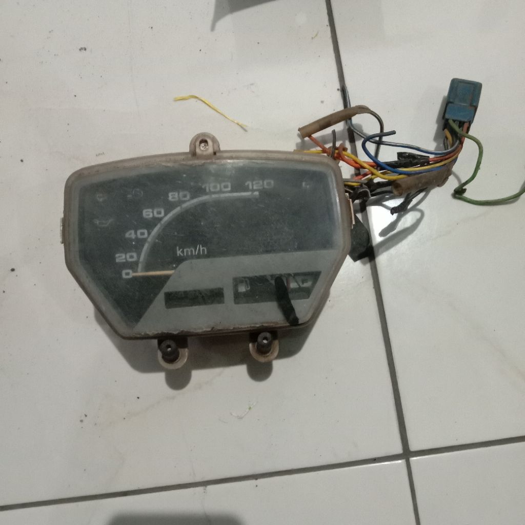 Speedometer rc100