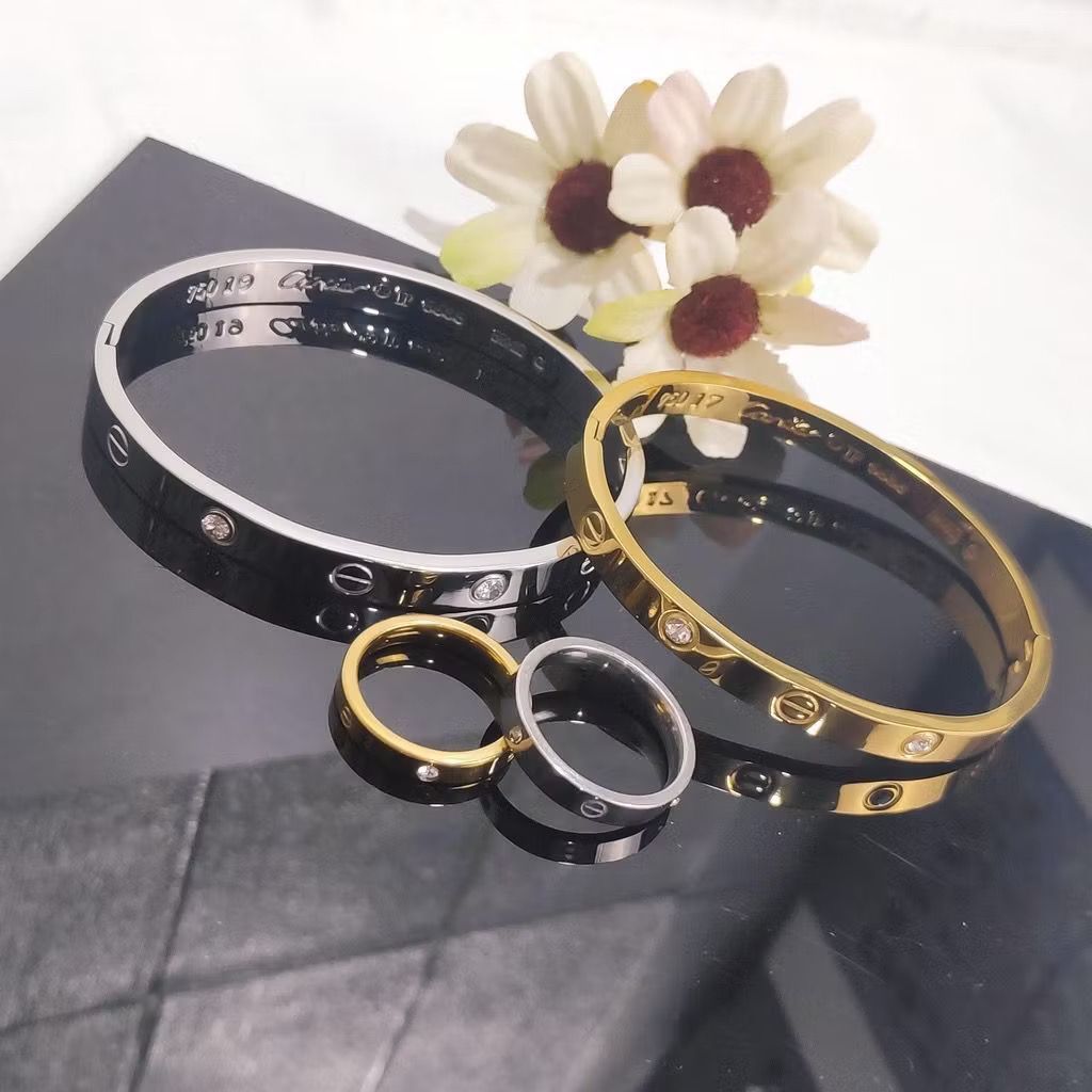 Set Gelang Tangan Bangle Dan Cincin Titanium Wanita Cp750 Anti Karat-Gelang Nagita Fashion Korean