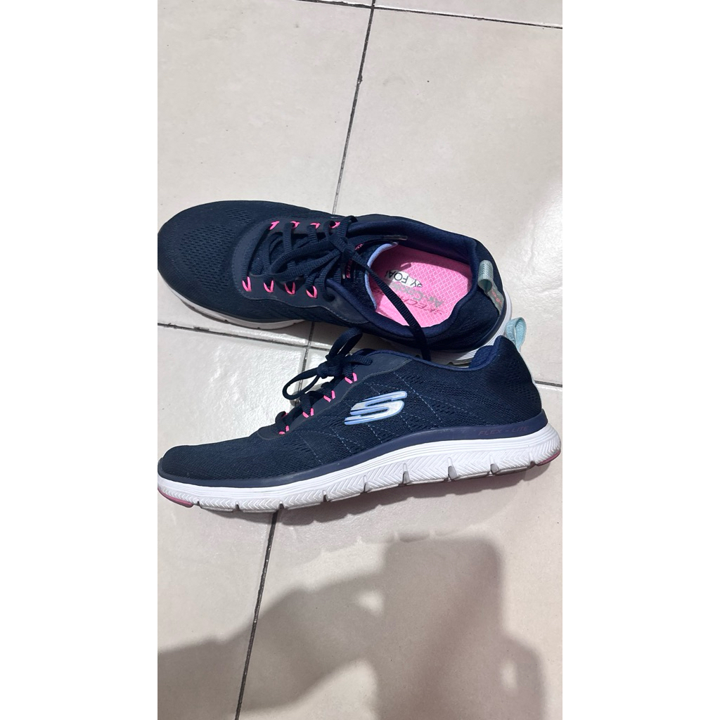 SKECHERS PRELOVED, RUNNING SHOES