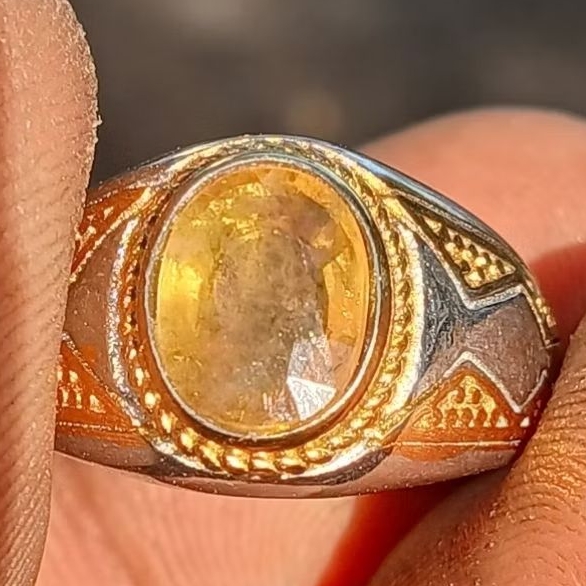 BATU YELLOW SAFIR ASLI MODEL CUTTING DIAMOND HARGA MURAH