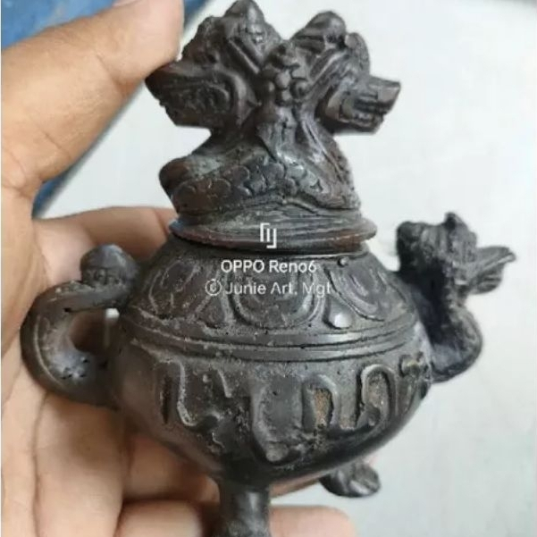 Gentong bokor naga Hitam Kuningan Asli