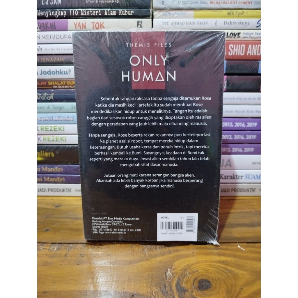 Buku only human, sylvain neuvel