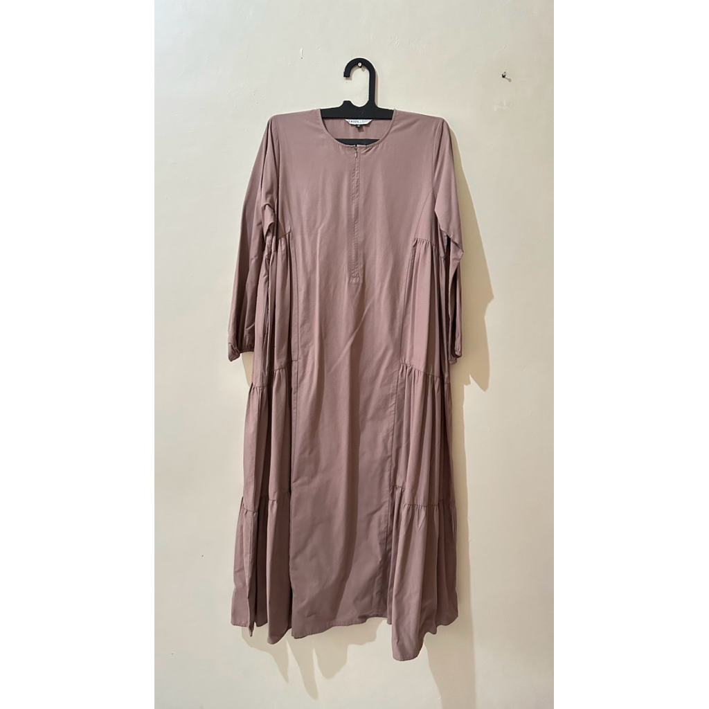 Heaven Lights Midi Dress Caramel