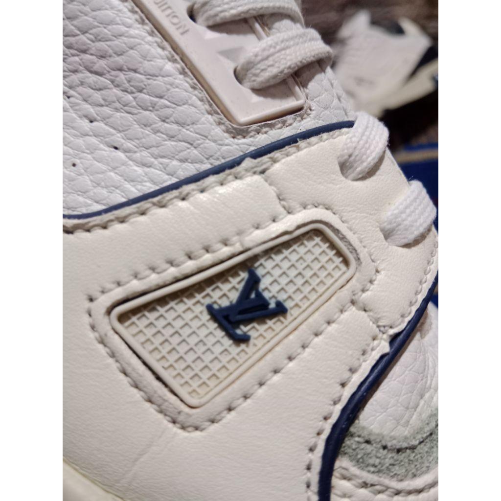 Sepatu LV luis Vuitton second