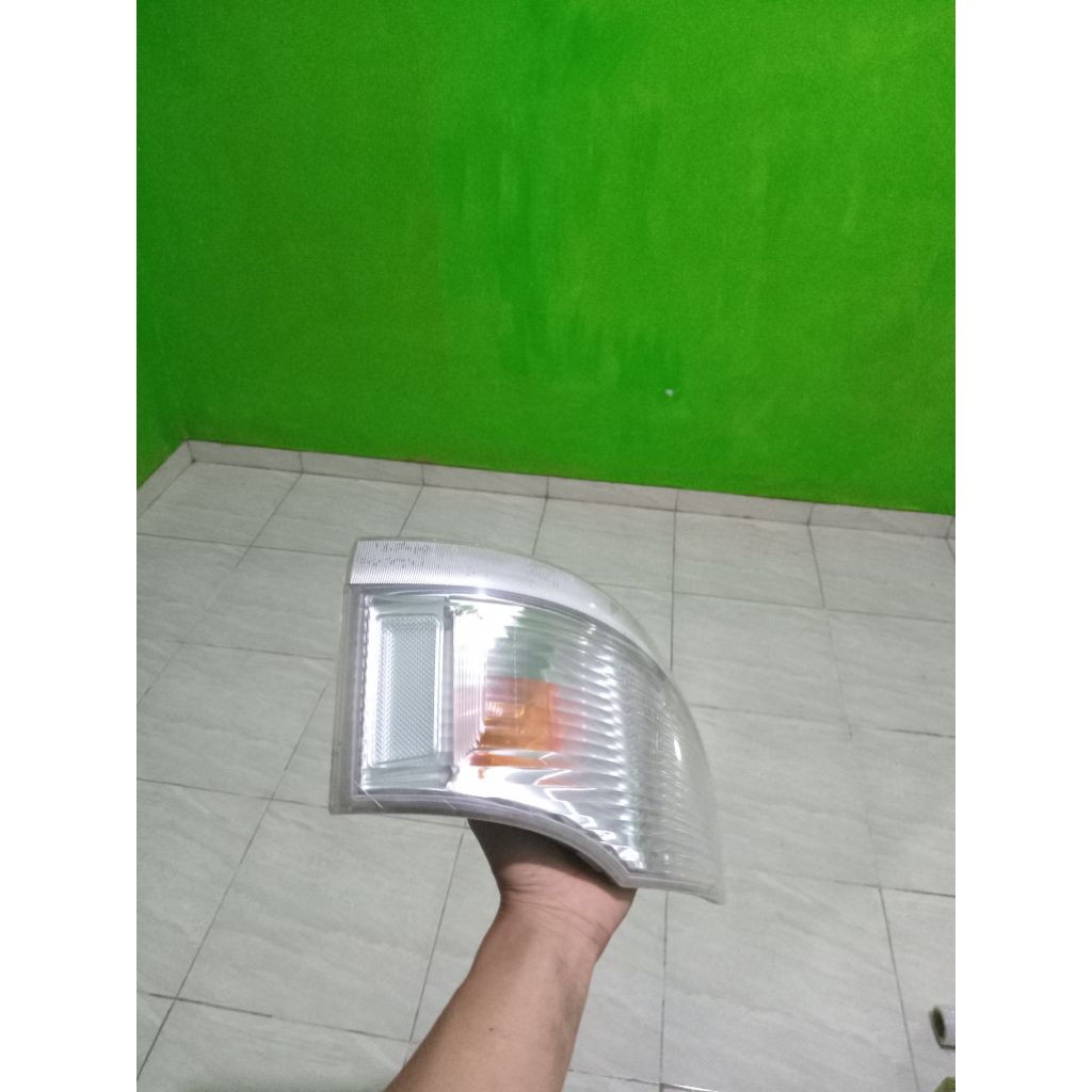 sen depan mitsubithsi canter sebelah kanan original scound