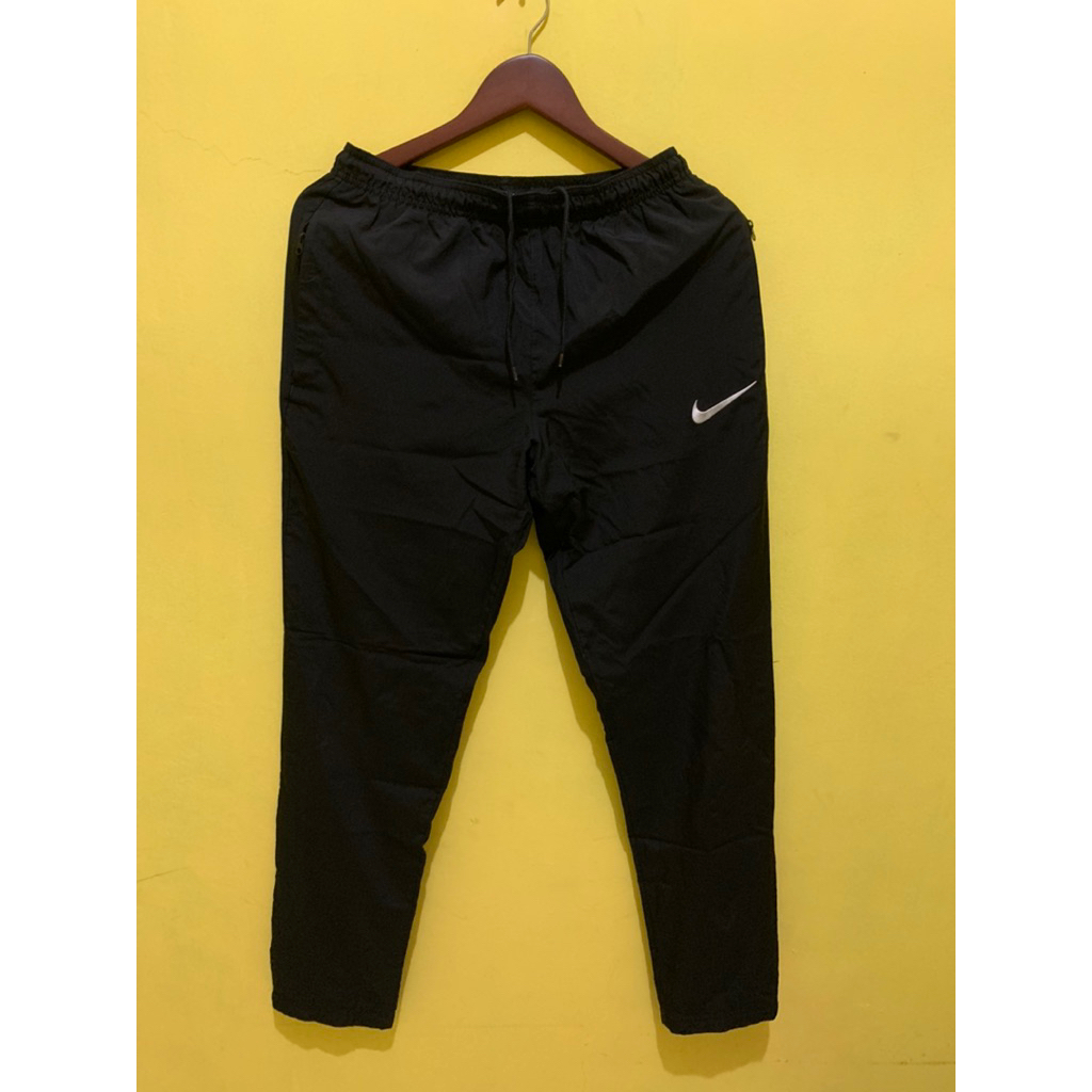 celana olahraga Nike parasut Size S fit M Original