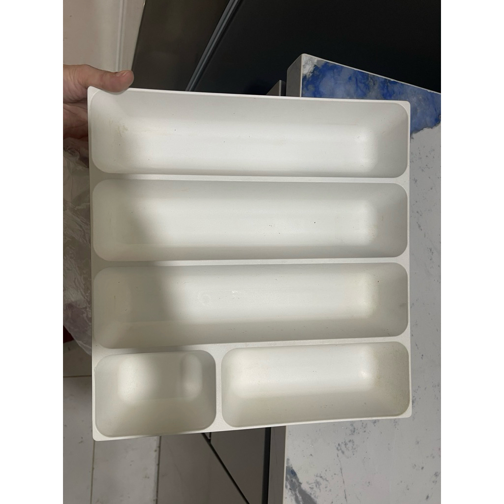 tray tatakan sendok ikea lemari