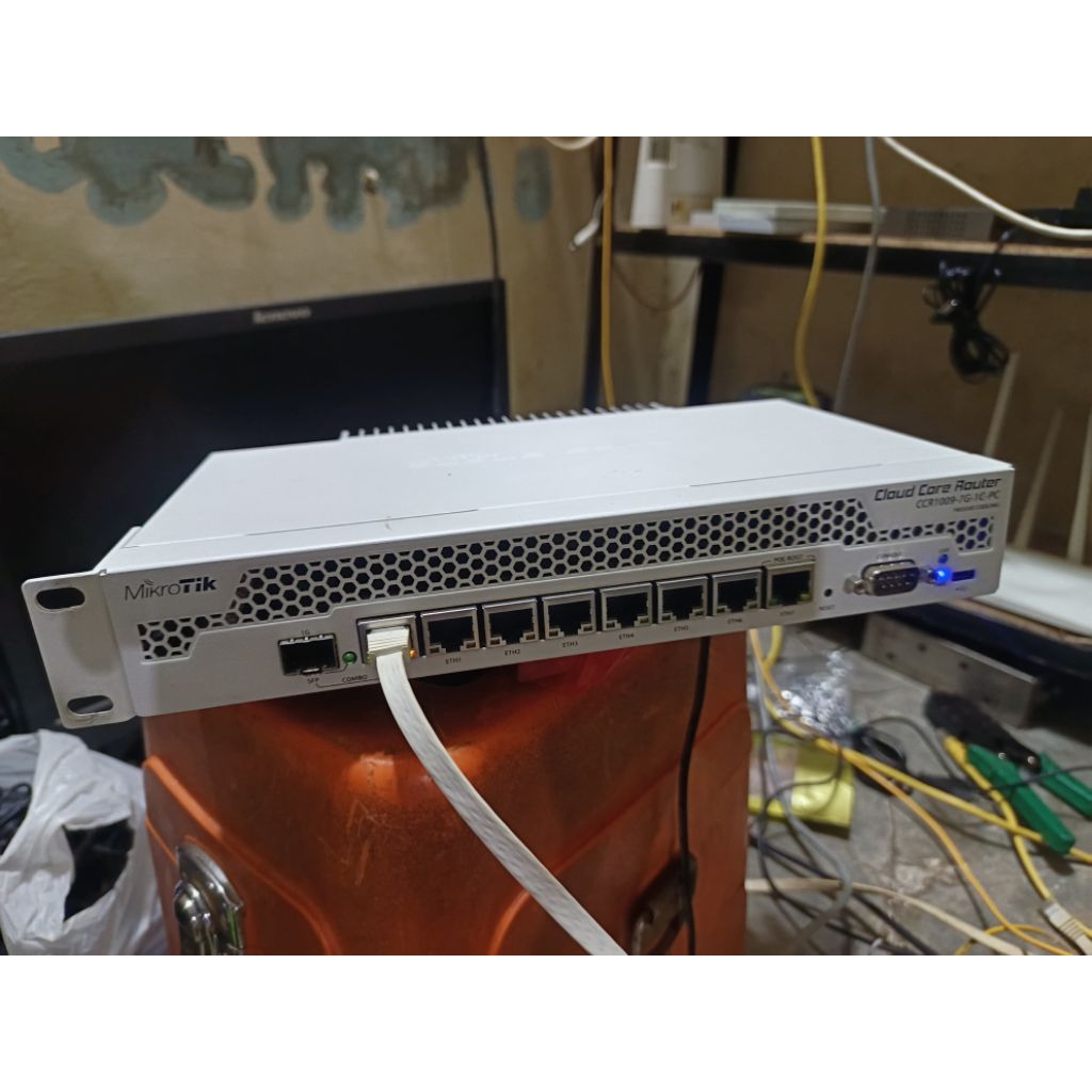 Mikrotik ccr1009-7G-1C-1PC