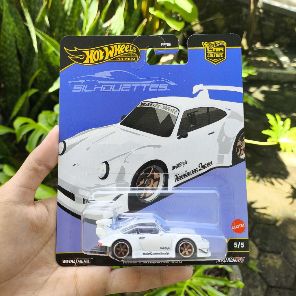 Hot Wheels Porsche 930 RWB