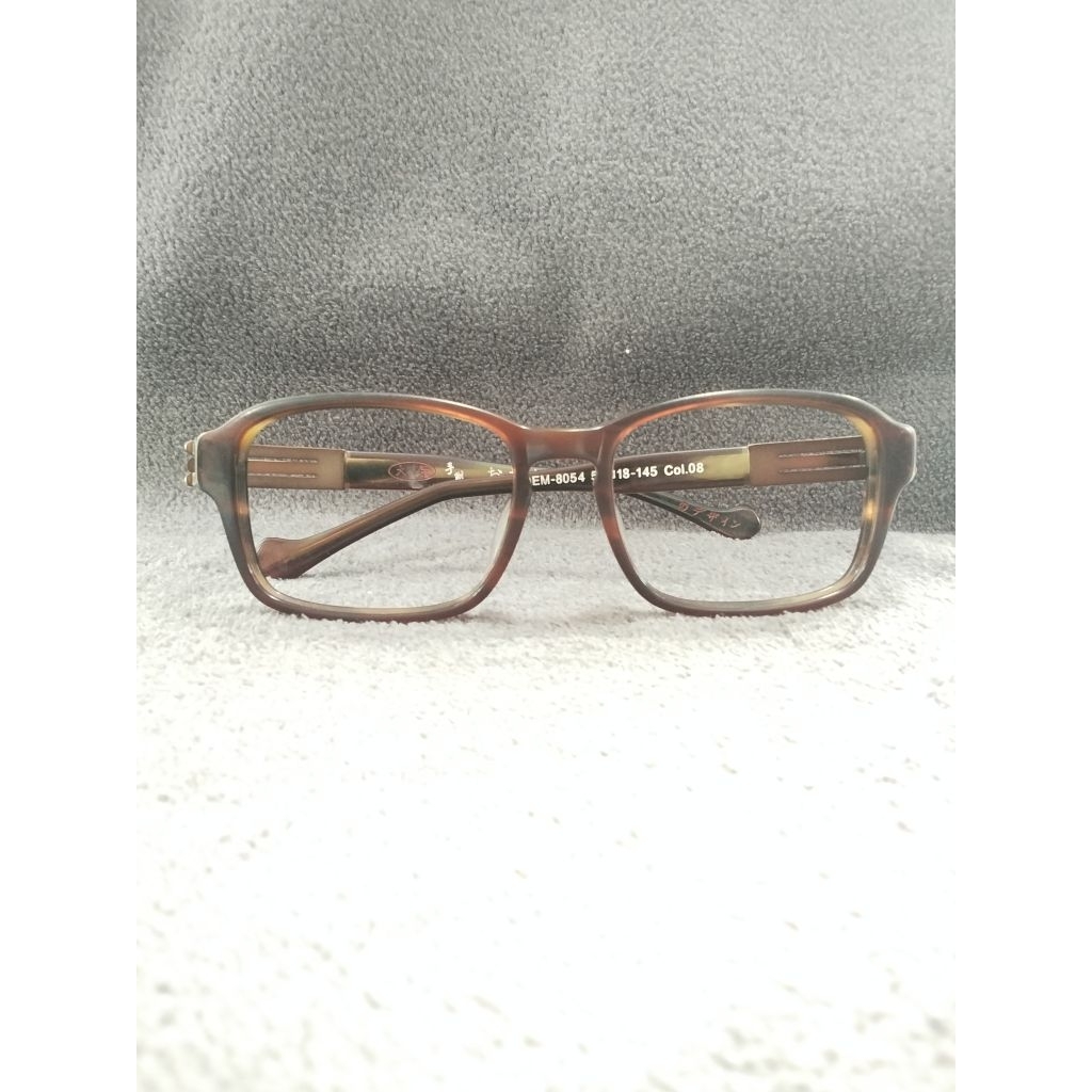 kacamata original Japan