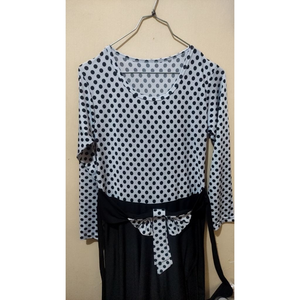 Preloved Gamis Polkadot Hitam Putih