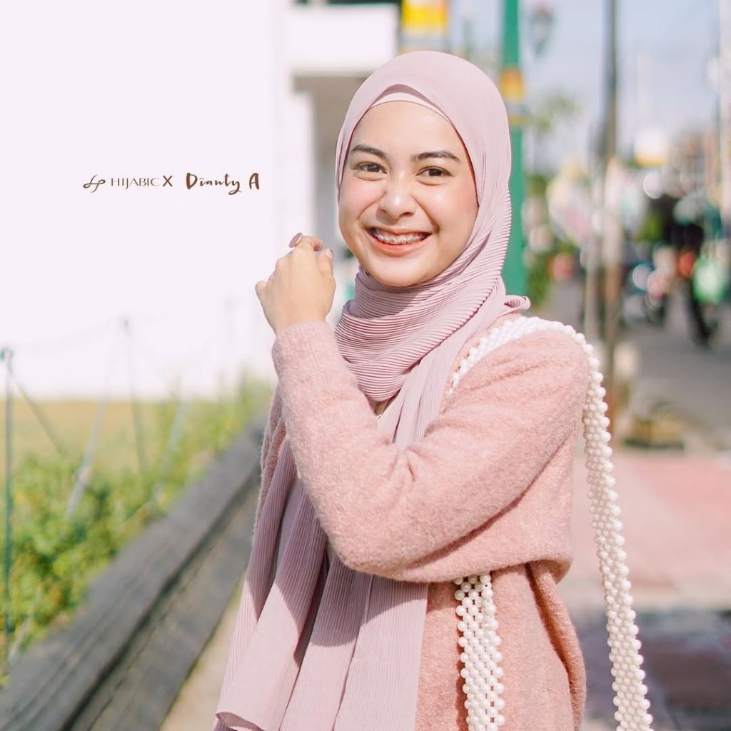 naira shawl by hijabic x dianty annisa (preloved)