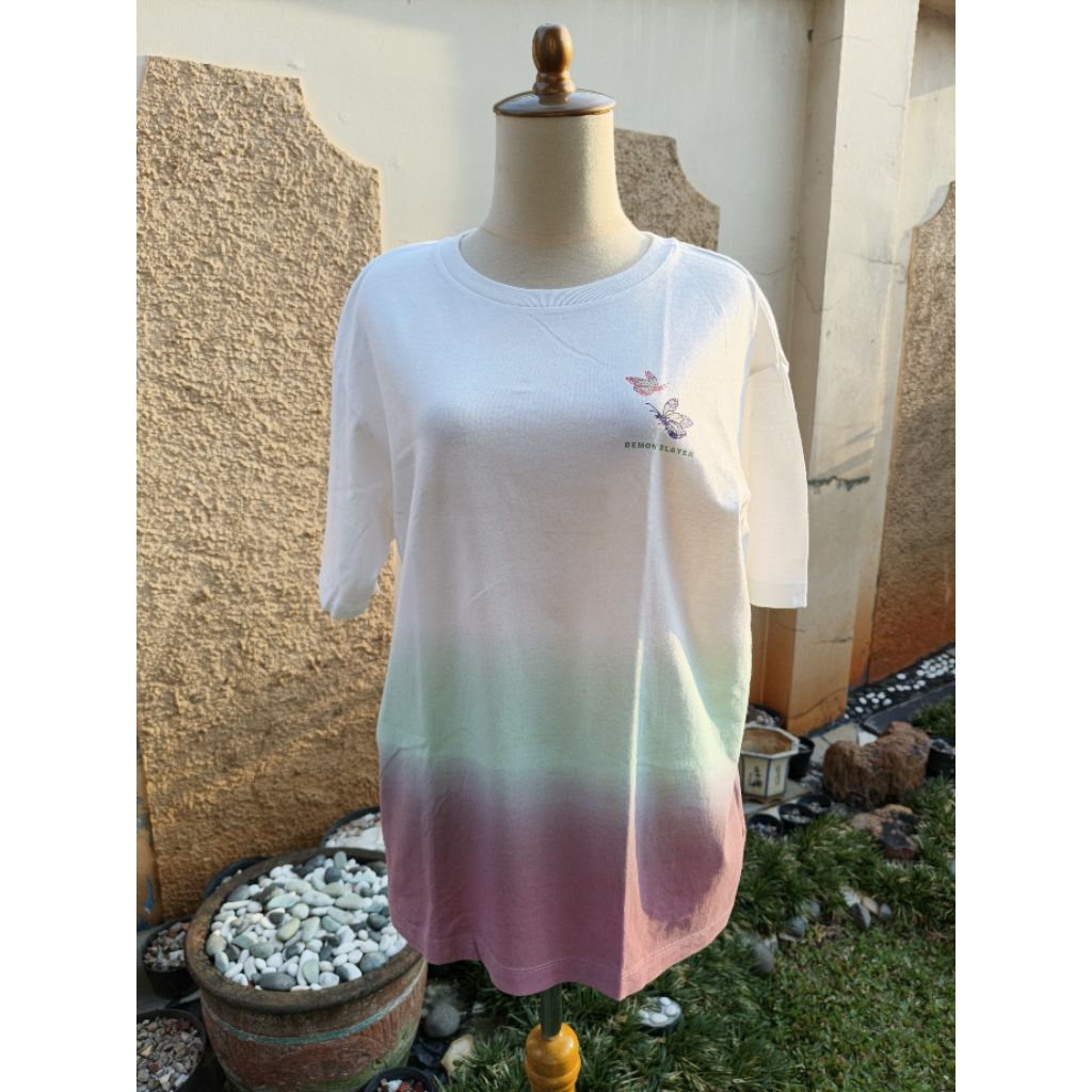 Kaos UNIQLO Demon Slayer Preloved