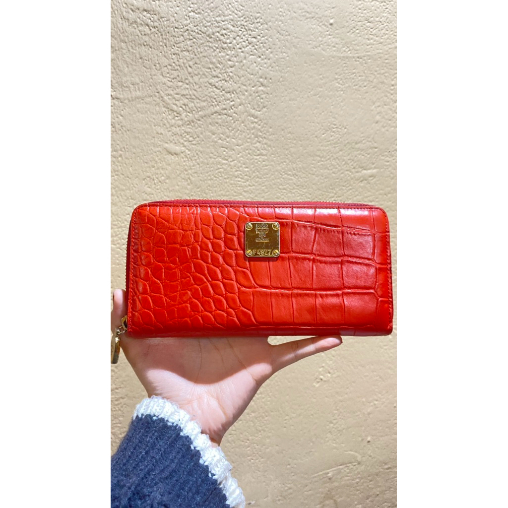 preloved dompet mcm authentic