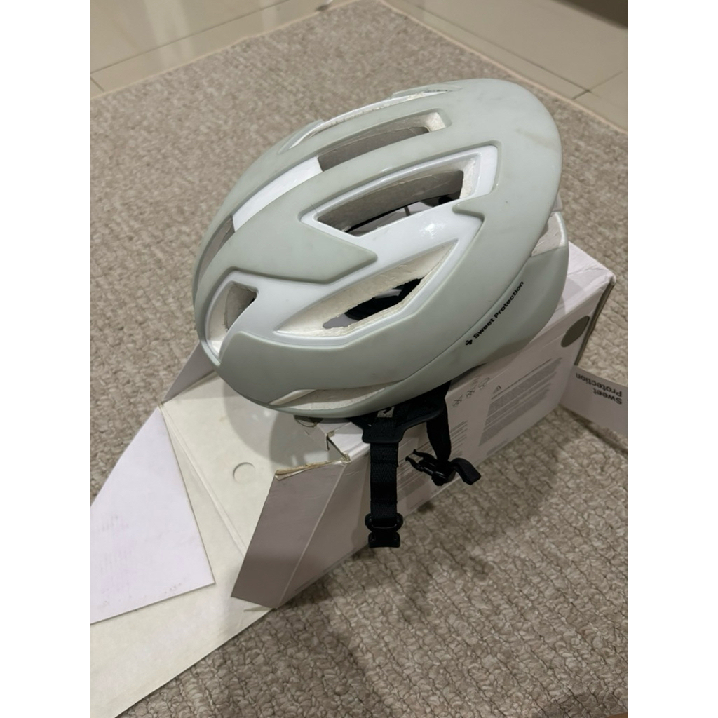 sweet protection falconer helm