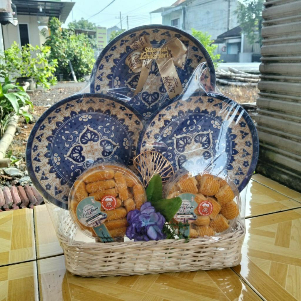 parcel lebaran surabaya / parcel keramik surabaya