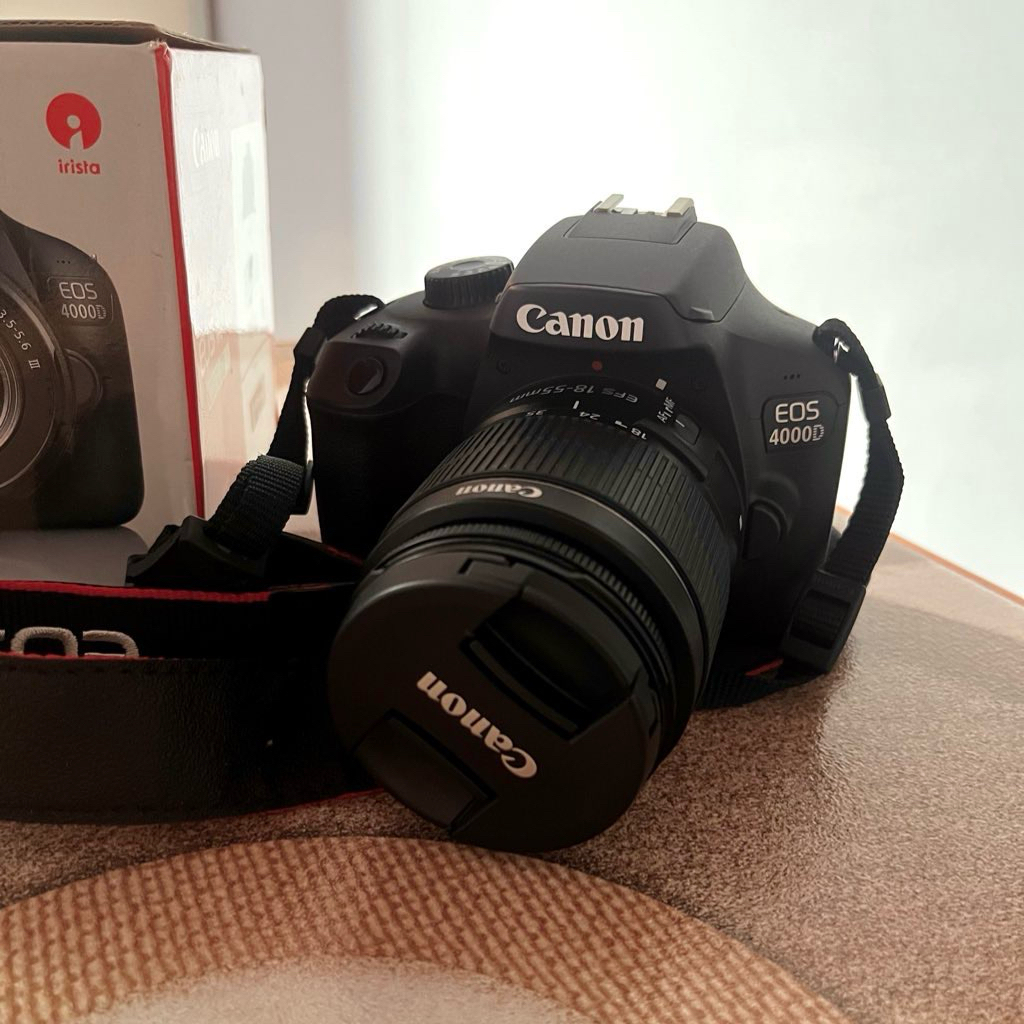 Canon eos 4000D