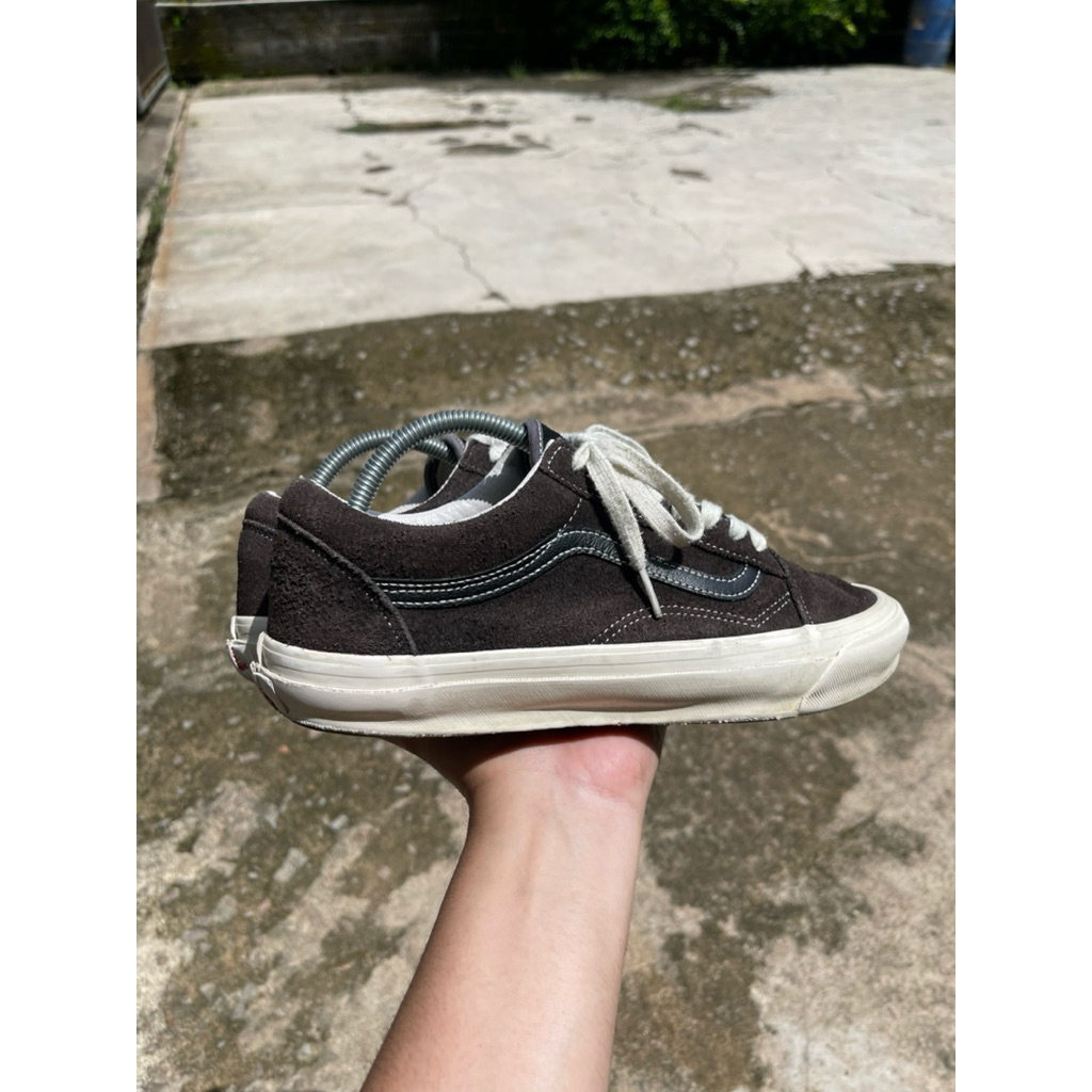 Van* old skool vault og size 43