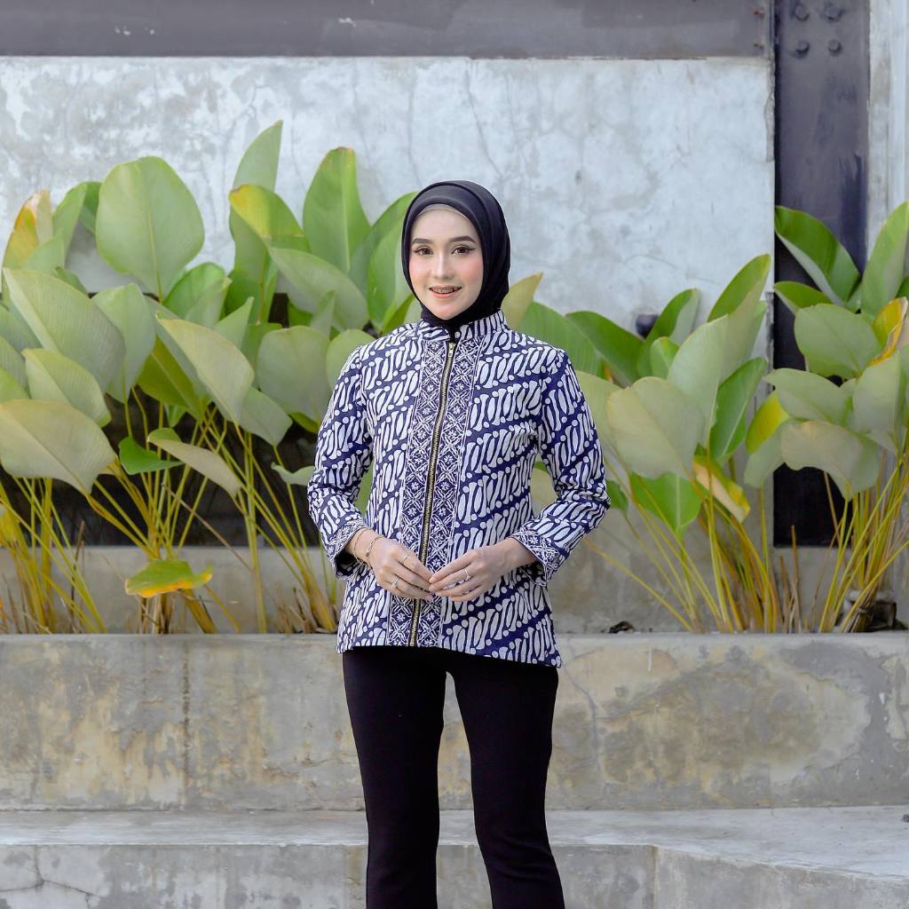 Benang Raja Atasan Dobby Lapis Trikot