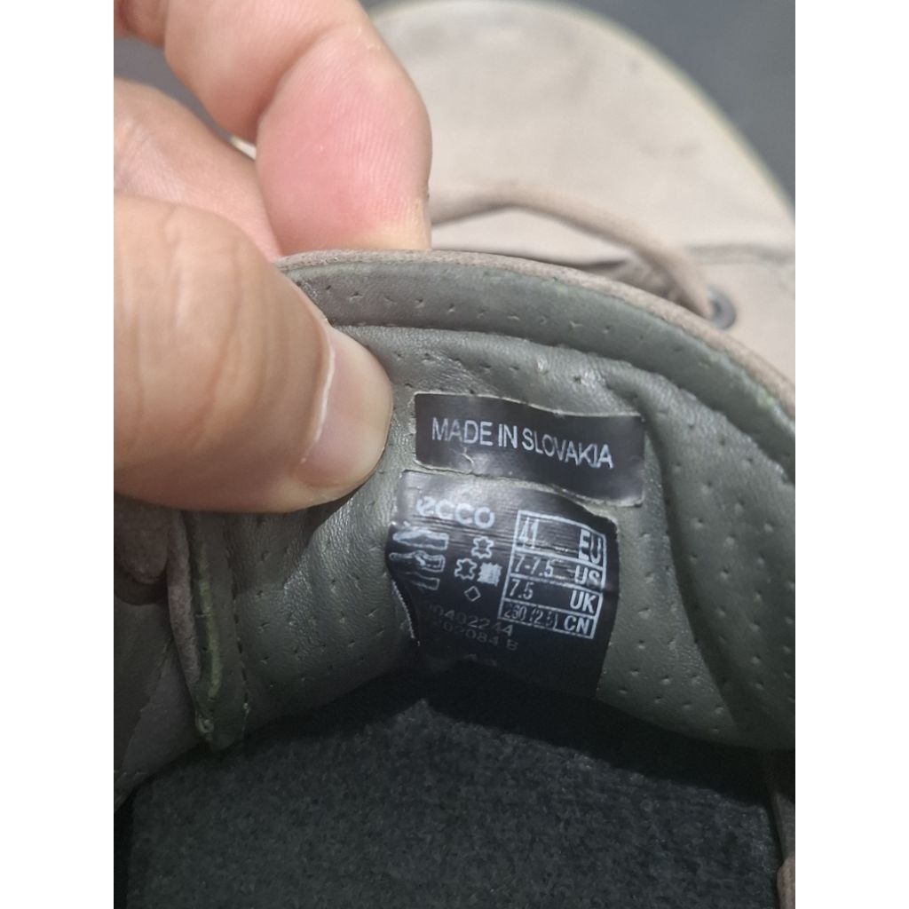 (Minus sedikit ) ECCO 41 (insole 26) original 100%